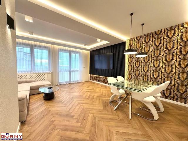 Sprzedam elegancki 83 m² apartament z tarasem na os. Platinium