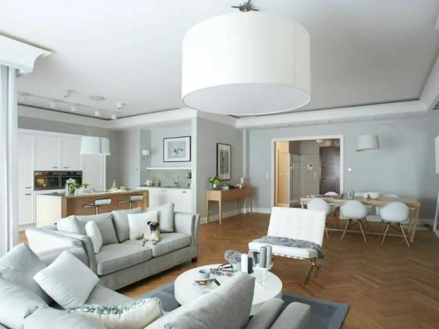 Elegancki apartament w Rezydencji Foksal