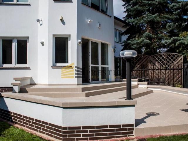 Elegancki bliźniak Stary Wilanów Warszawa