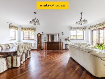 Elegancki dom 158 m² z ogrodem zimowym i podłogówką