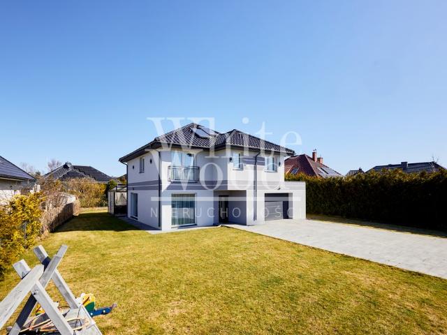 Elegancki dom 186 m² nad morzem, blisko Gdyni
