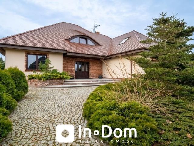 Elegancki dom 216 m² z garażem, blisko Słupska