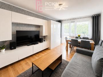 Eleganckie 44 m² po remoncie, balkon, pełne wyposażenie