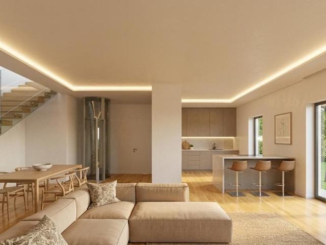 Elegância e Conforto: Moradia T4 com Piscina e Jardim Privat. 286m² Cascais e Estoril