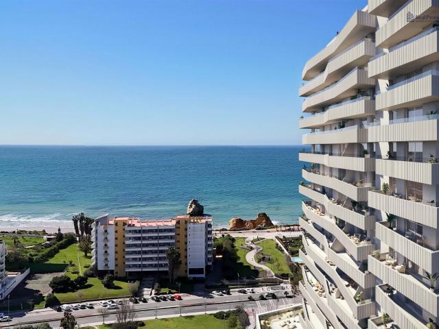 Elegância e Lifestyle à Beira Mar na Praia da Rocha 118m² Portimão