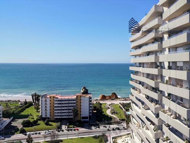 Elegância e Lifestyle à Beira Mar na Praia da Rocha 118m² Portimão
