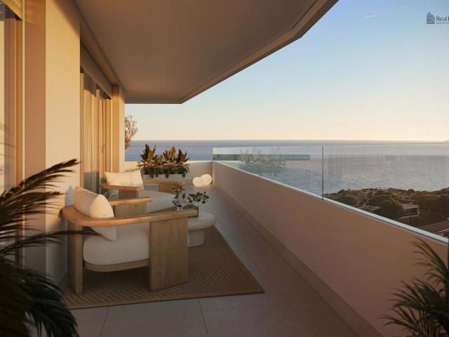 Elegância e Lifestyle à Beira Mar na Praia da Rocha 240m² Portimão