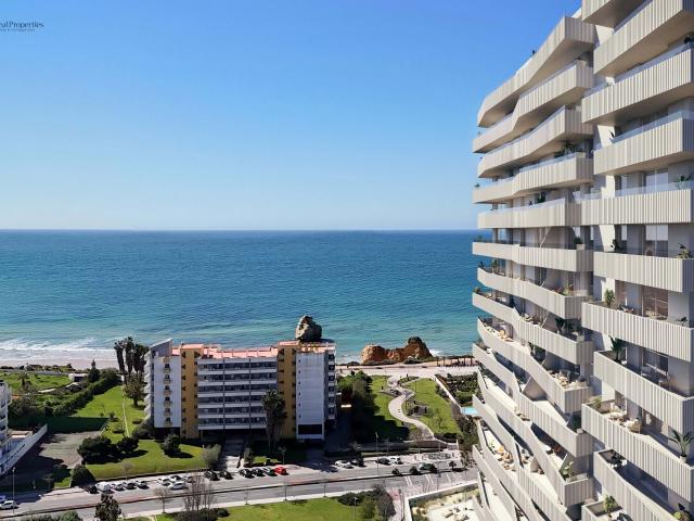 Elegância e Lifestyle à Beira Mar na Praia da Rocha