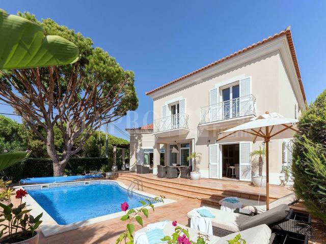 Elegância Intemporal no The Village 389m² Almancil