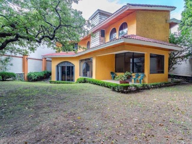 ELEGANCIA Y TRANQUILIDAD, CASA EN VENTA EN JARDINES DEL PEDREGAL
