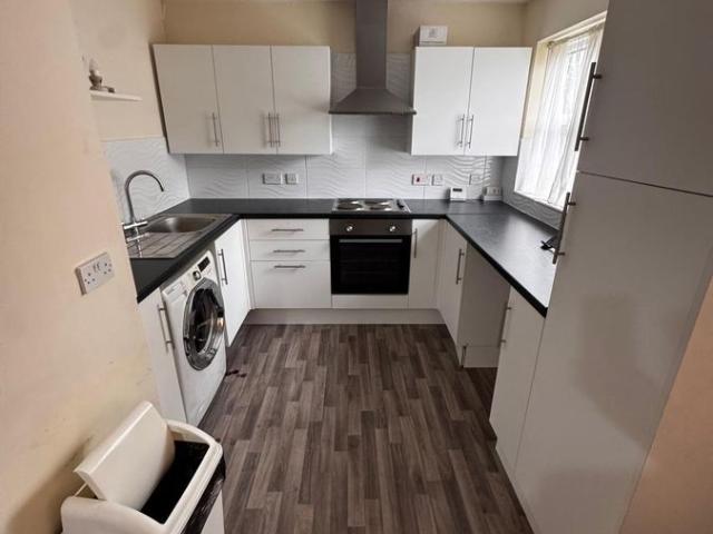 Elenswood Close, Maidstone ME15, 1 bed flat to rent, £800 pcm | PrimeLocation