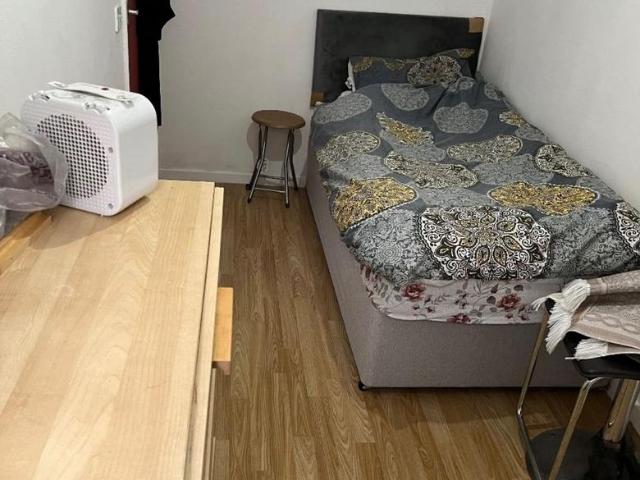 Elephant and Castle London, London SE1 1 bed house of multiple occupation to rent £1,000 pcm £231 pw