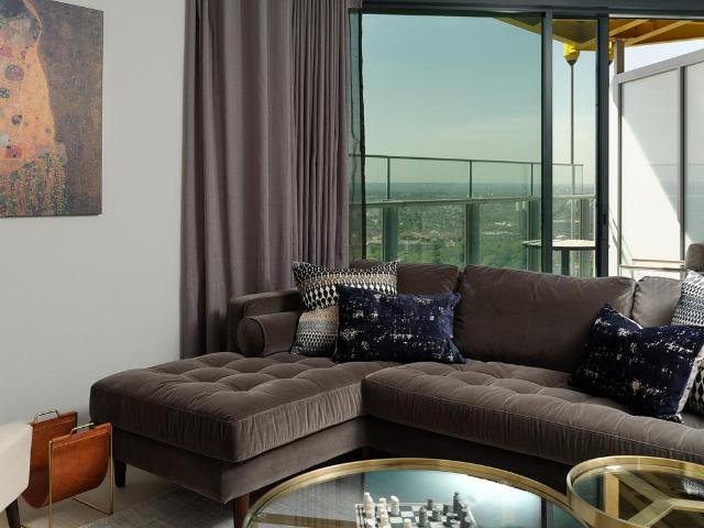 Elephant & Castle SE11 2 bed apartment to rent £3,425 pcm £790 pw