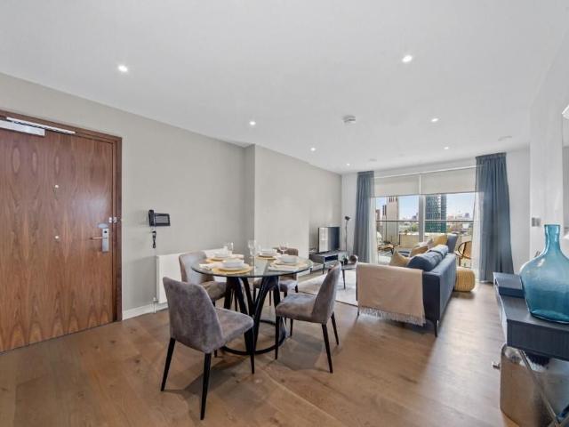 Elephant Road, Elephant & Castle SE17, 2 bed flat to rent, £3,239 pcm | PrimeLocation