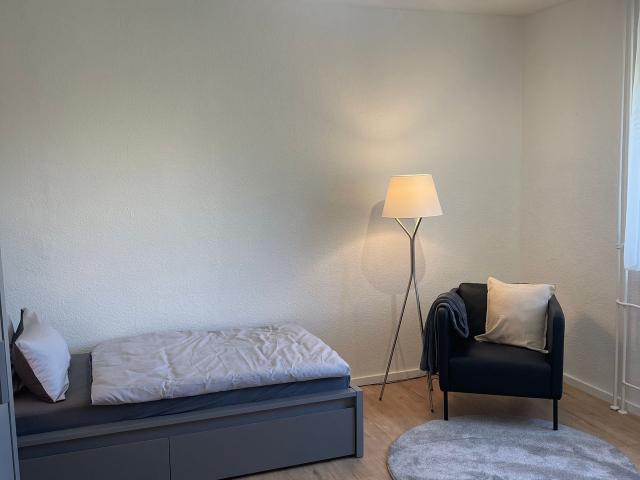 Elfriede4: fantastic renovated quiet apartment in GE for rent, Gelsenkirchen Amsterdam Apartments for Rent