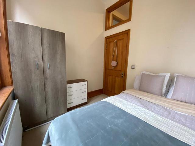 Elgin Avenue, London W9 1 bed in a house share to rent £1,600 pcm £369 pw