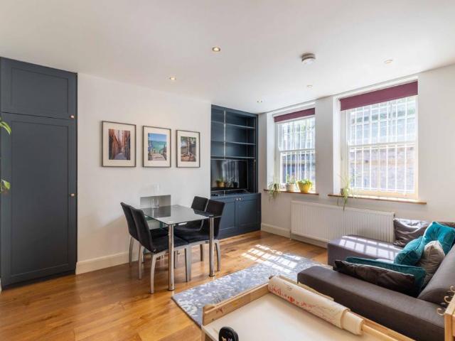 Elgin Avenue, Maida Vale, London, W9 2 bed flat to rent £3,500 pcm £808 pw