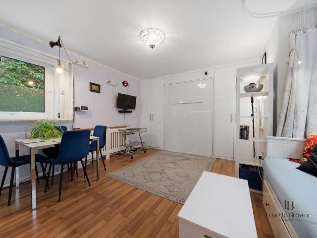 Elgin Mews, Notting Hill, W11 Studio to rent £1,650 pcm £381 pw