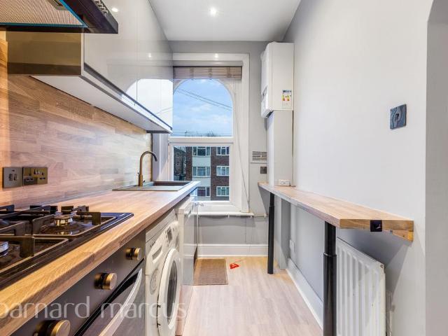 Elgin Road, CROYDON 2 bed flat to rent £1,700 pcm £392 pw