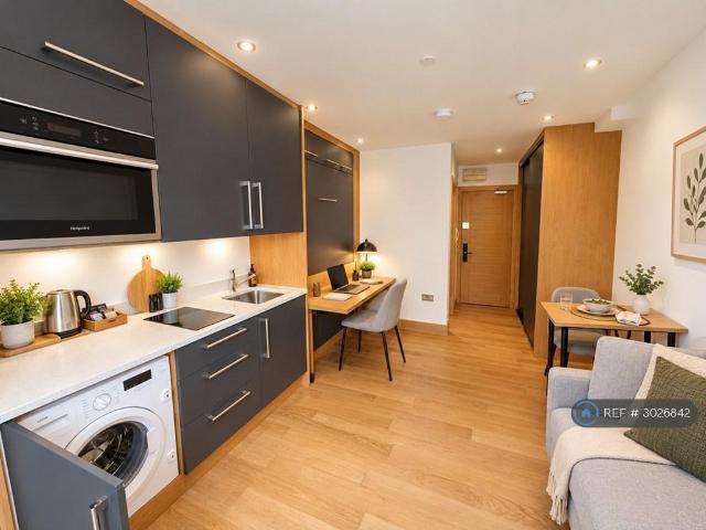 Elgin Road, Croydon, CR0 Studio to rent £1,195 pcm £276 pw