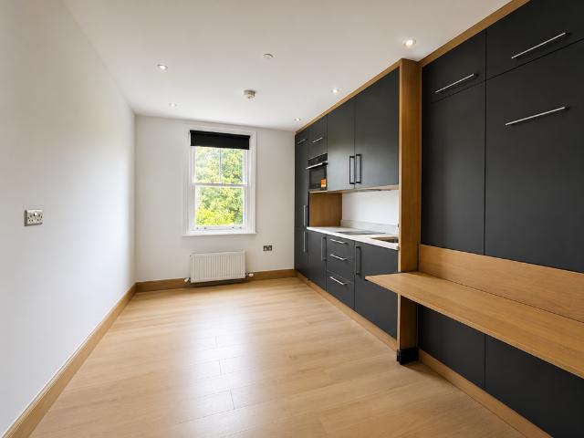 Elgin Road, Croydon, CR0 Studio to rent £1,200 pcm £277 pw