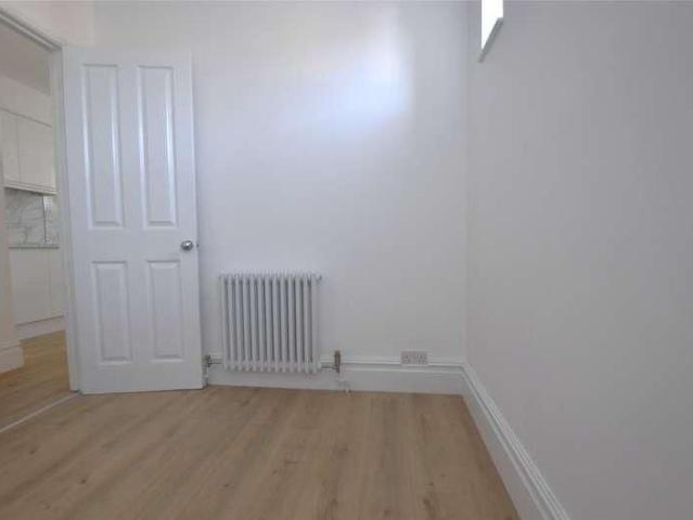 Elgin Road, Wallington, SM6