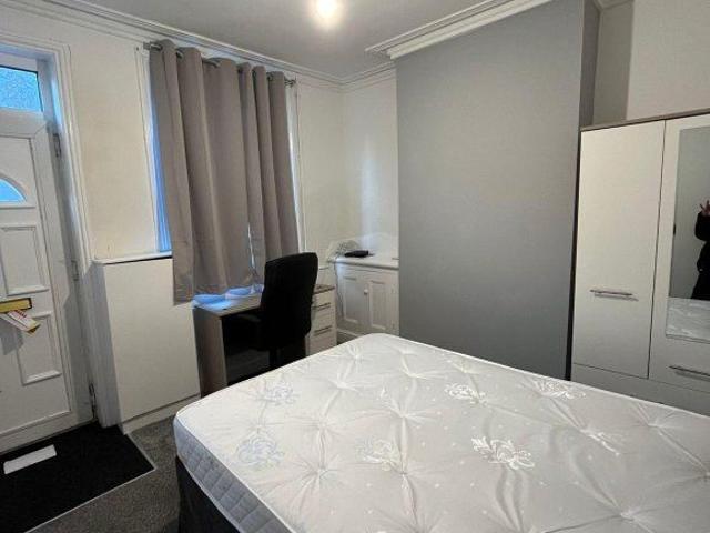 Elgin Street, Stoke On Trent, Stoke On Trent ST4, 3 bed shared accommodation to rent, £455 pppm | PrimeLocation