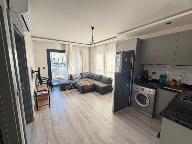 Elit Bir Yaşam Arayanlara Stad Ve Göl Manzaralı Eşyalı Kıralık