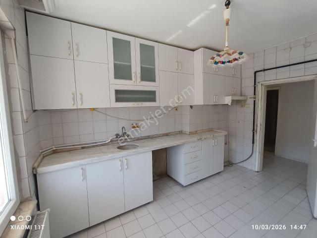 Elit Emlak'tan Kiralık 3+1 Asansör Var