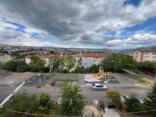 Elit Emlak'tan 5000 Evler De Kiralık 3+1 Daire