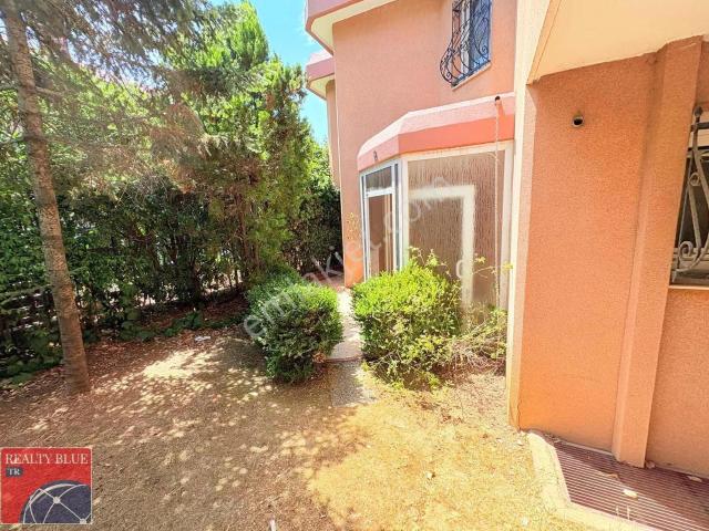 Elit Site İçinde Satılık Villa