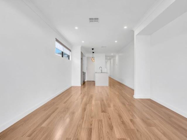 Elite Townhouse living !