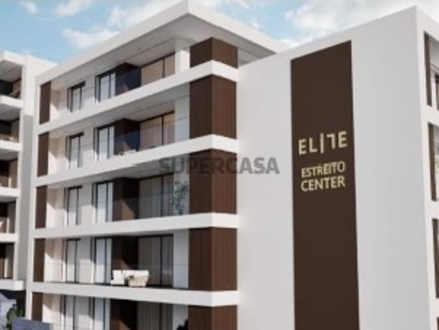 Elite Estreito Center Apartamento T3 Câmara de Lobos