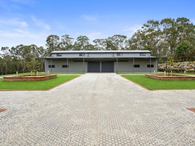 ELITE EQUINE FACILITY FULL OR PART SHARE AVAILABLE
