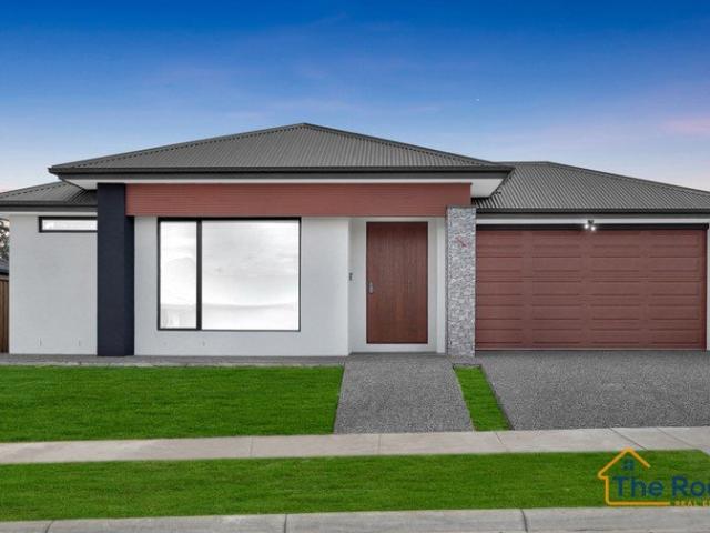 Elite Family Luxury: Brand New Home with Dual Master Suites & 7 Star Energy Rating