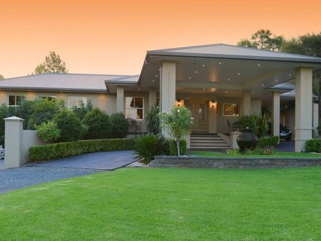 Elite Family Residence with Amazing Views!
