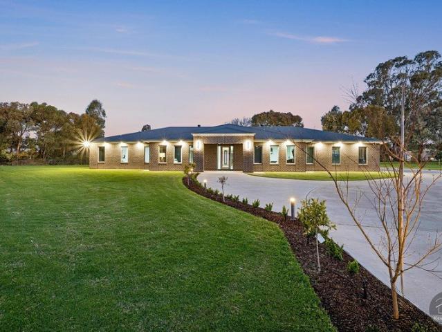 Elite lifestyle awaits in Kialla West