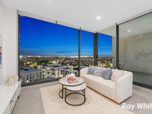 Elite Penthouse Luxury Dual Level Oasis with Massive Private Rooftop Terrace & District Views