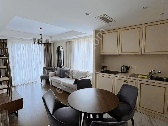 Eliysium Art Sitesi / Esyali / 15. Kat
