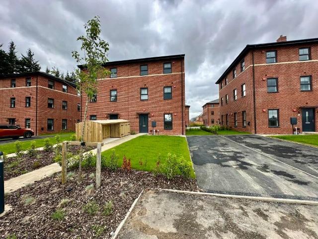 Eliza Grant Road, Crossgates, Leeds LS15, 2 bed town house to rent, £1,300 pcm | PrimeLocation