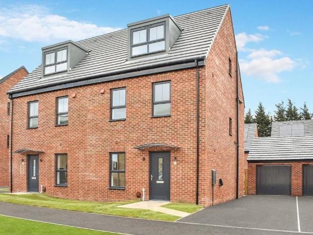 Eliza Grant Road LS15, 4 bed semi detached house to rent, £1,975 pcm | PrimeLocation