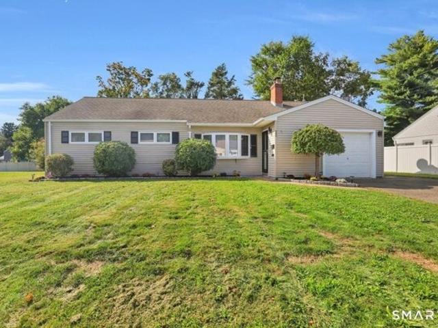 Elizabeth Dr, Manchester, Home For Sale