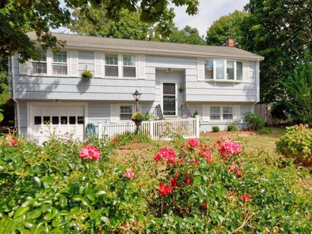 Elizabeth Rd, Bourne, Home For Sale