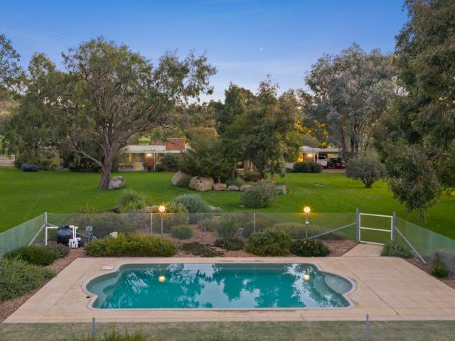 Eliza's View A Private Country Estate Beneath the Strathbogie Ranges