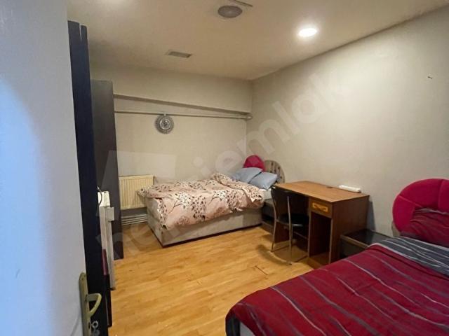 ÇELİKTEPE 4 LEVENTE BAY İÇİN KİRALIK TEK KİŞİLİK ODA
