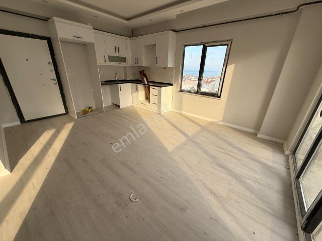 Ortacami Mh Deniz Manzaralı Eşyalı 2+1 Sıfır Kiralık Daire