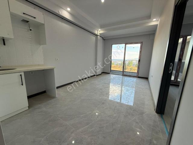 Elif Demirler'den İstiklal Mh Fırsat 1+1 Satılık Daire