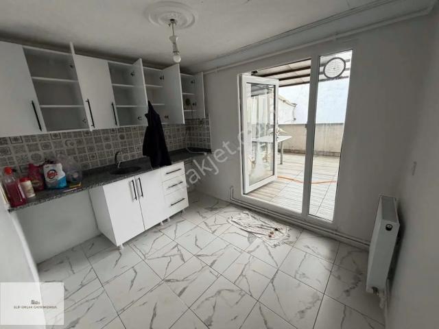 Elif Emlaktan Kiralık 2+1 Balkonlu 2+1 Daire