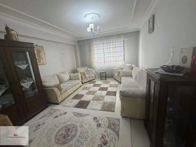 Elīf Emlaktan Satılık 2+1 100 M2 Daıre