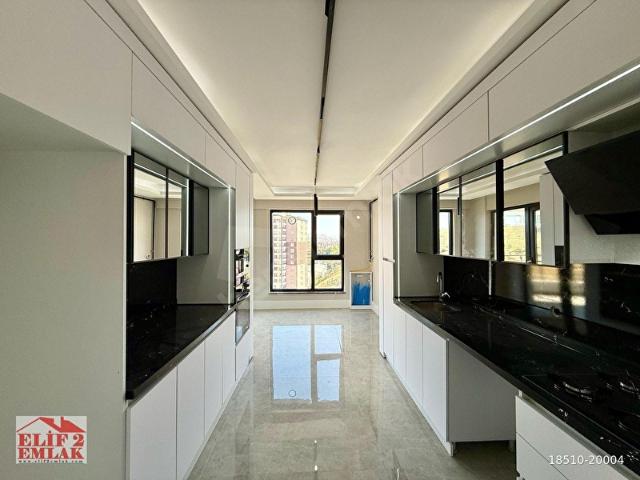 Elif 2 Emlak'tan Kapalı Otoparklı 4+1 Manzaralı Lüks Sıfır Daire